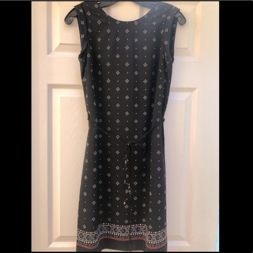 Banana Republic Size 0 Black Geometric Patterned Dress